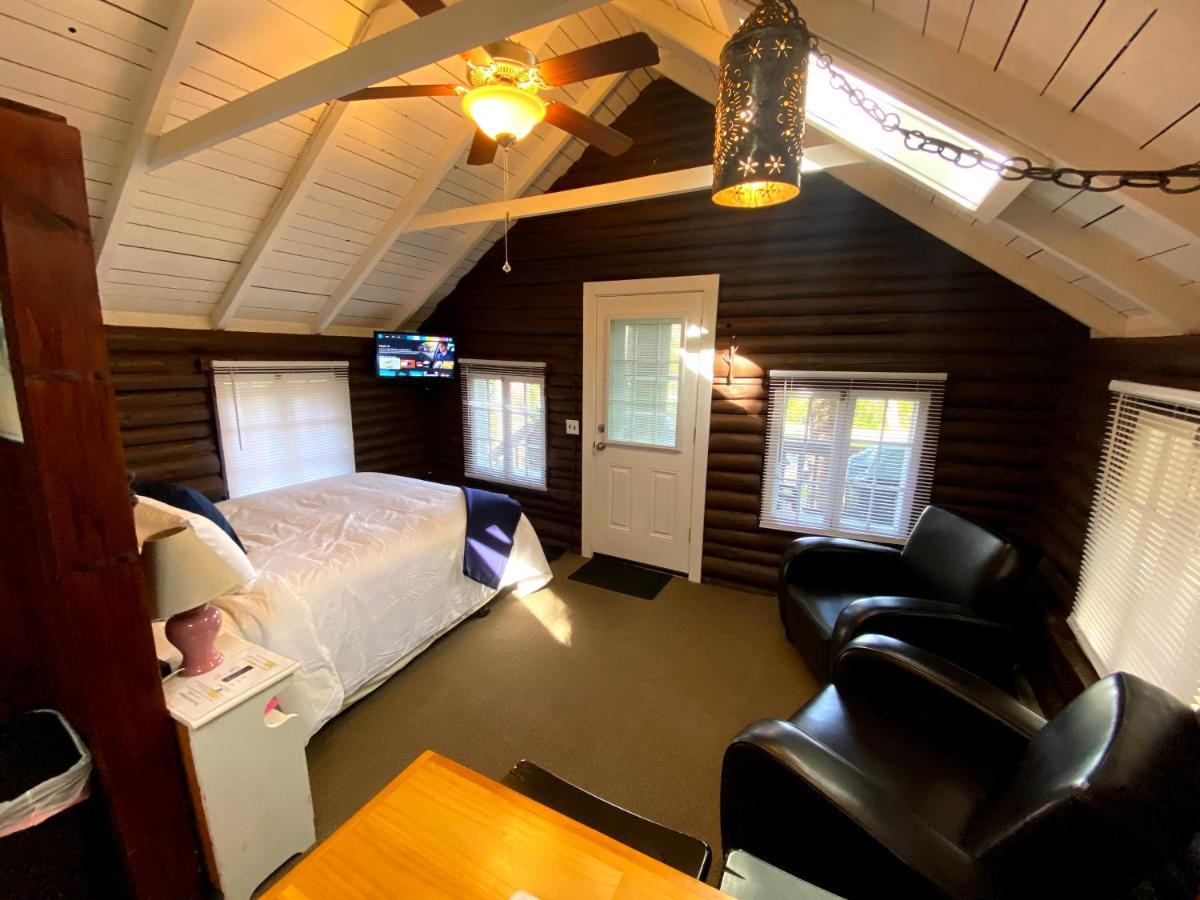 Pine Grove Cottages Lincolnville Eksteriør bilde