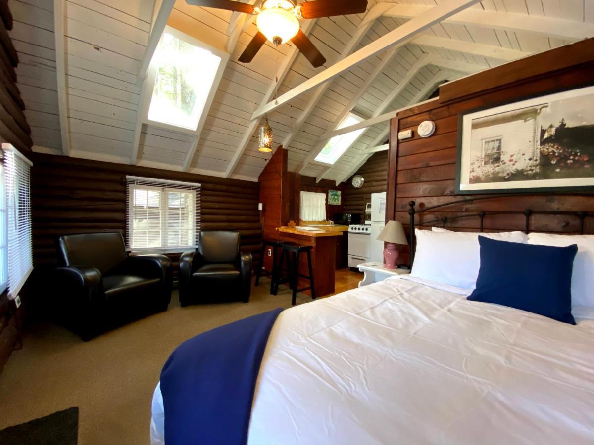 Pine Grove Cottages Lincolnville Eksteriør bilde