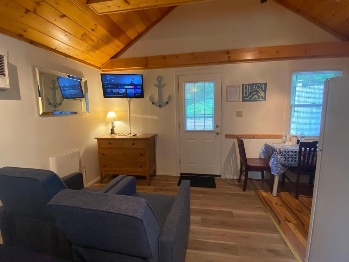 Pine Grove Cottages Lincolnville Eksteriør bilde