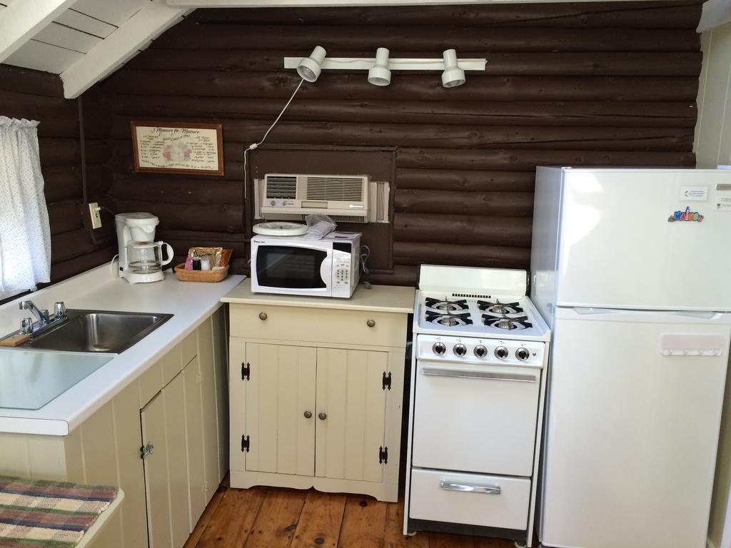 Pine Grove Cottages Lincolnville Eksteriør bilde